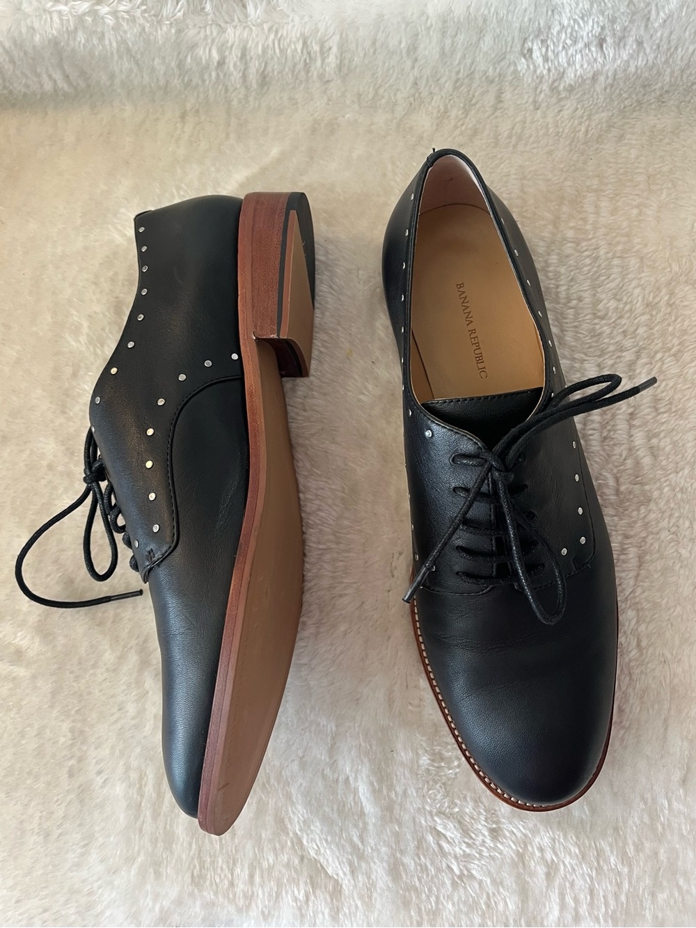 Banana Republic Black Leather Lace-Up Oxfords with Silver Studs